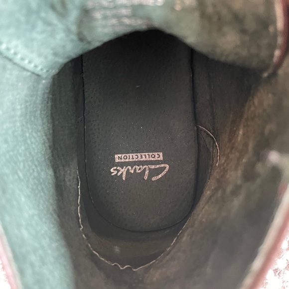 Beautiful new Clark’s Men’s boots size 9.5. - Picture 3 of 5